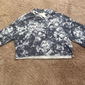 cropped high neck top